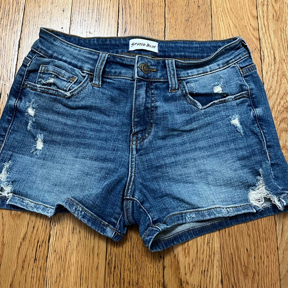 Studio Blue Jean Shorts. Size 27
